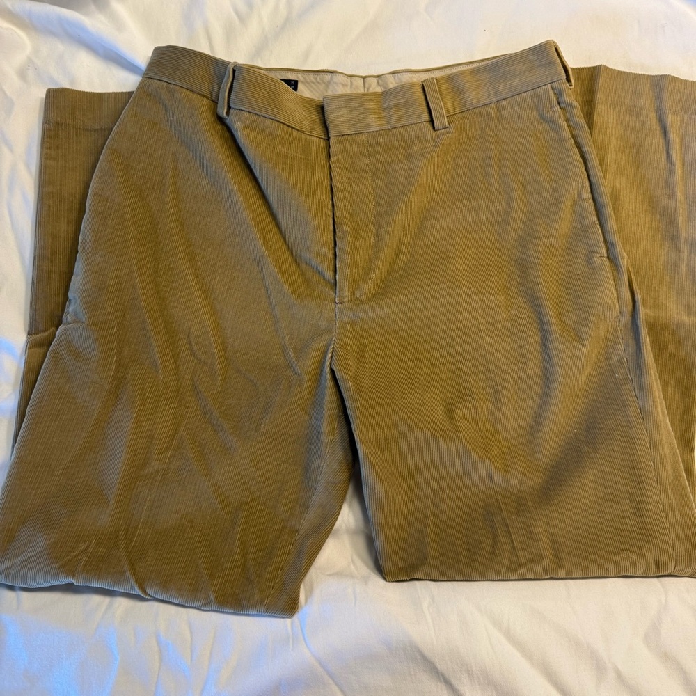 J Crew men’s wide leg corduroys, tan, size 35/30, 100% cotton